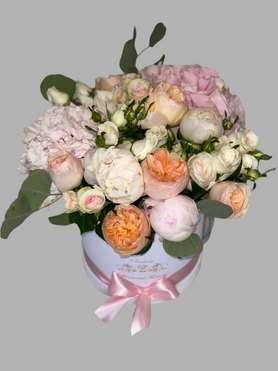 Peonies and hydrangea mix box