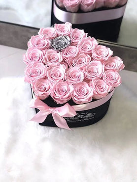 silver and pink roses