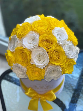 white and yellow Miami Mix roses bouquet