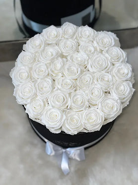 Bora Bora 40 forever roses box