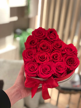 Heart 13 forever roses - Luxury Diamond Flowers